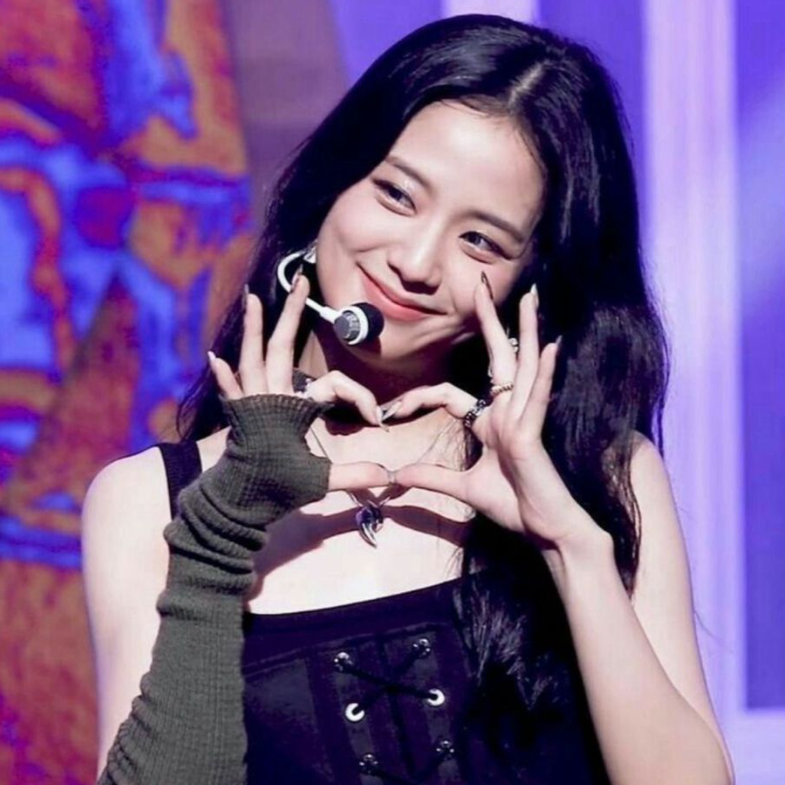 Jisoo gallery image