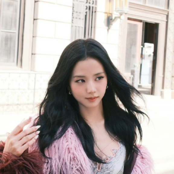Jisoo gallery image