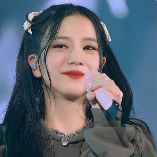 Jisoo gallery image