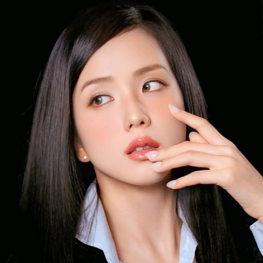 Jisoo gallery image