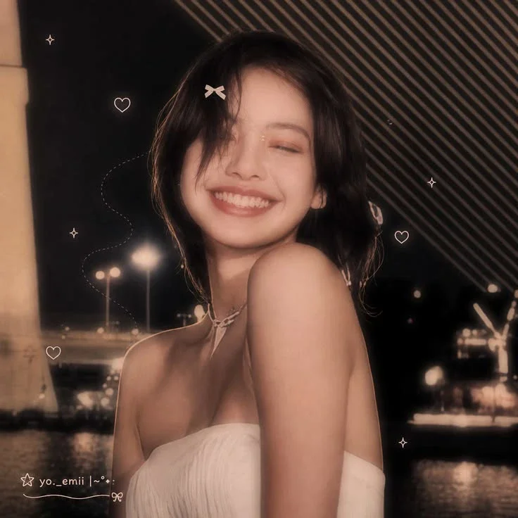 Lalisa gallery image
