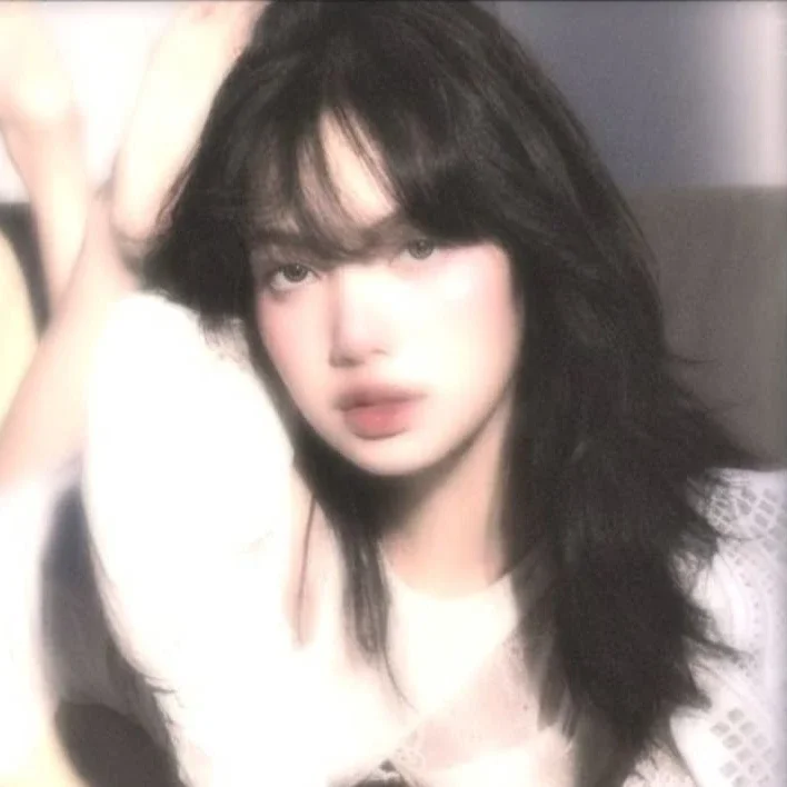 Lalisa gallery image