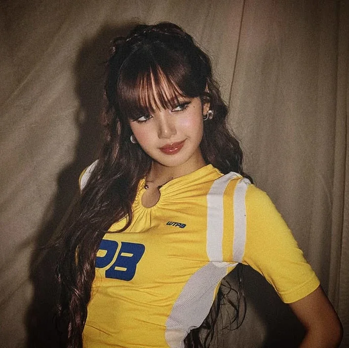 Lalisa gallery image