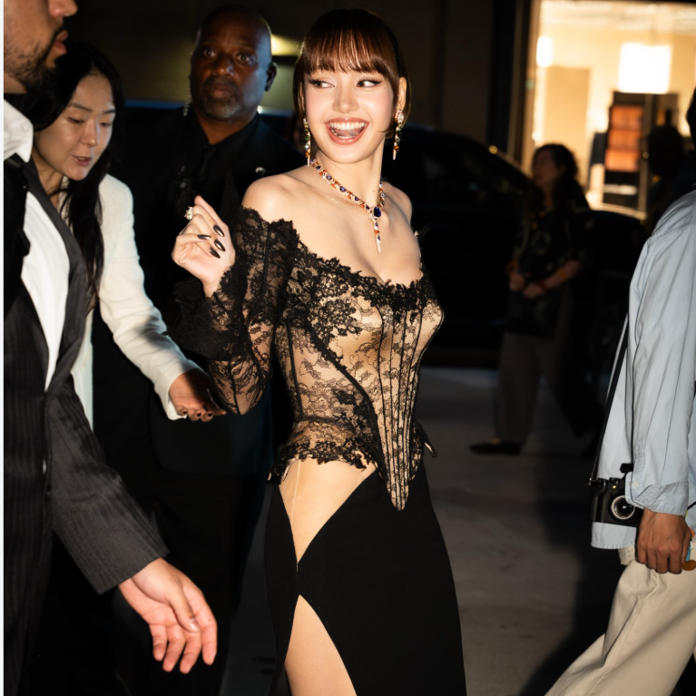 Lalisa gallery image