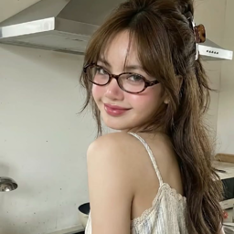 Lalisa gallery image