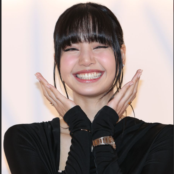 Lalisa gallery image