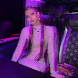 Lalisa gallery image