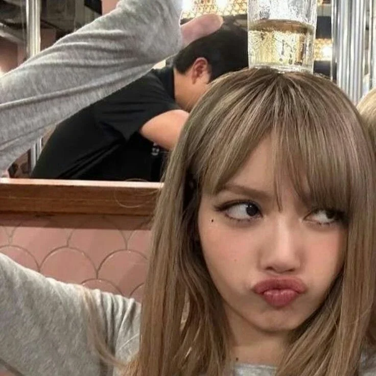 Lalisa gallery image