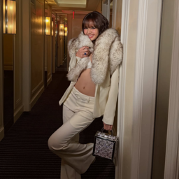 Lalisa gallery image