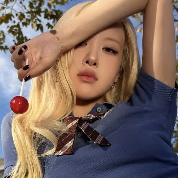 Rosé gallery image