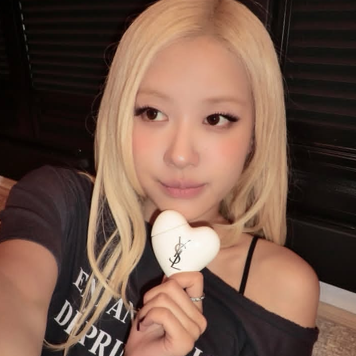 Rosé gallery image
