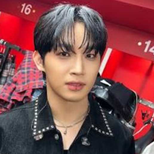 Hyunsik gallery image
