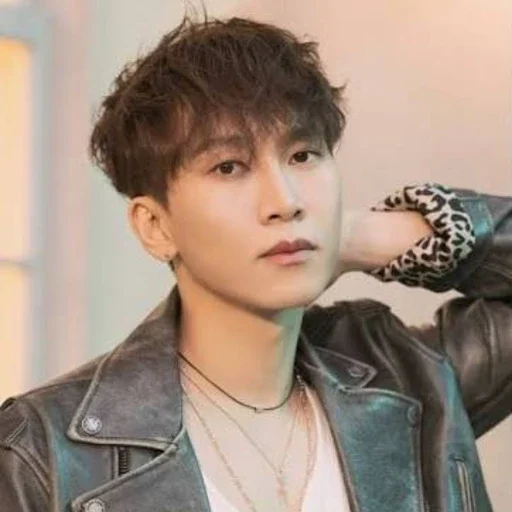 Ilhoon 갤러리 이미지
