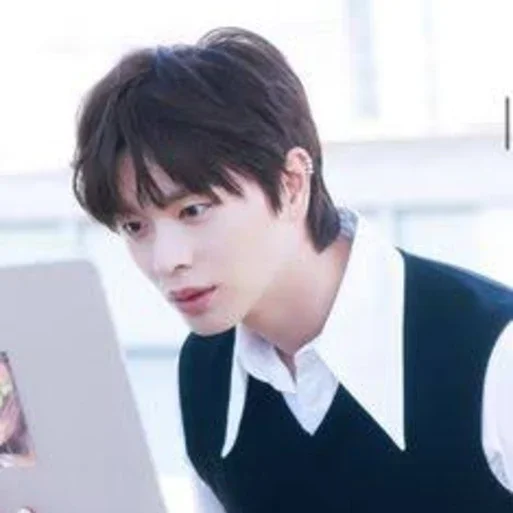 Sungjae gallery image