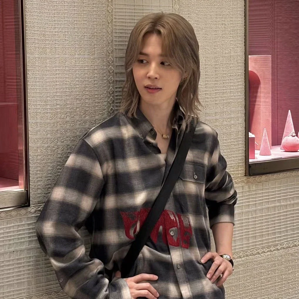 Jimin gallery image