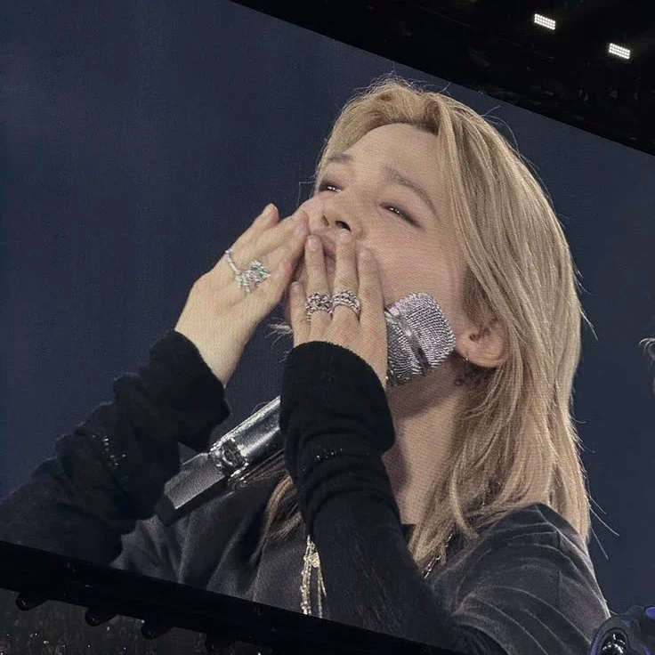 Jimin gallery image