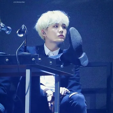 SUGA 4