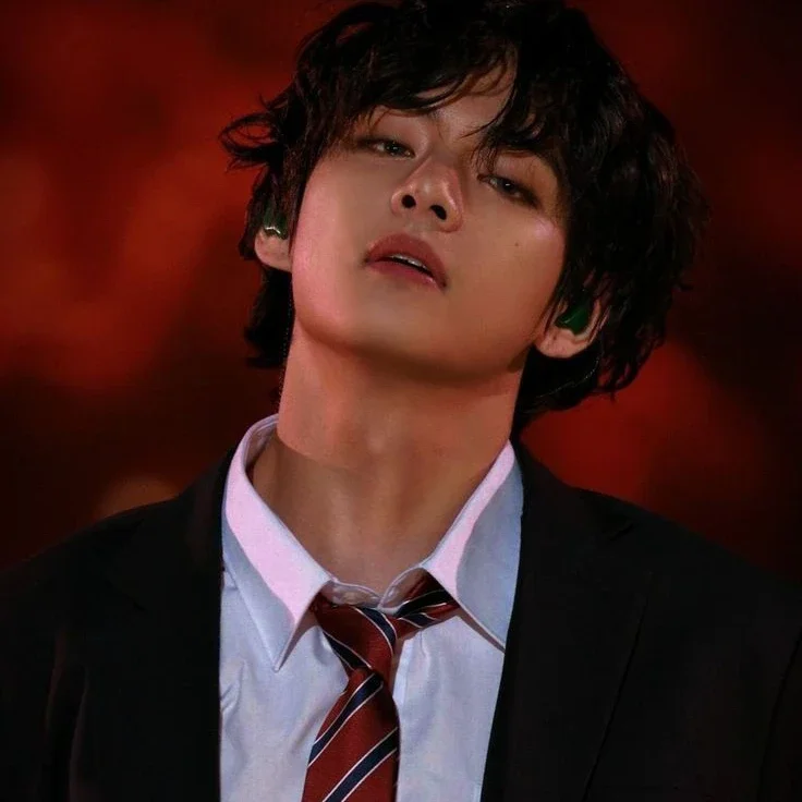 V gallery image