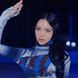 Rainie gallery image