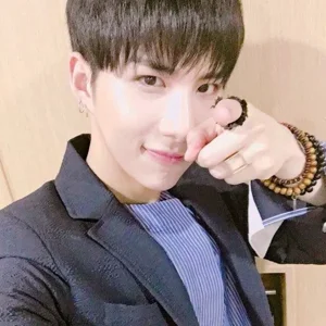 Seyoon gallery image