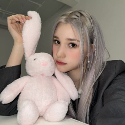 Huening Bahiyyih gallery image