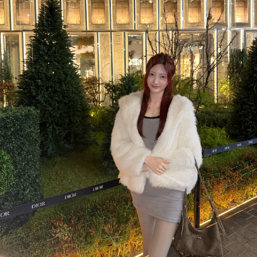 Rona gallery image