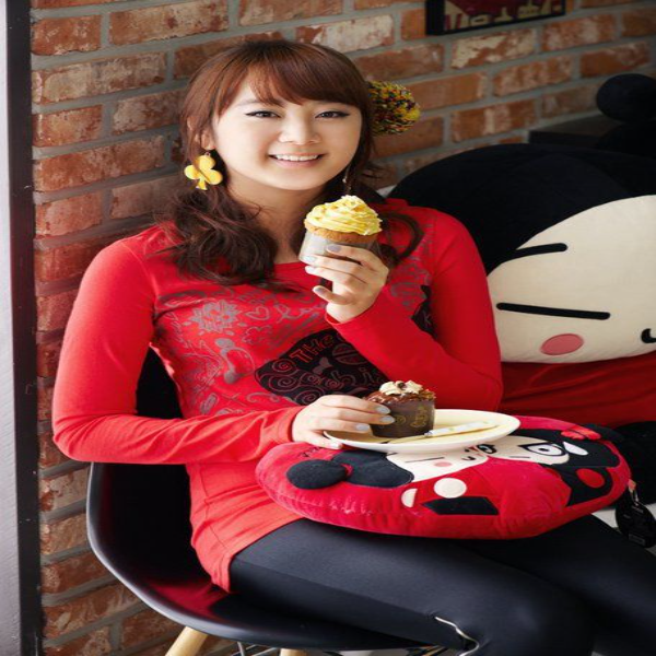 Woo Hyerim gallery image