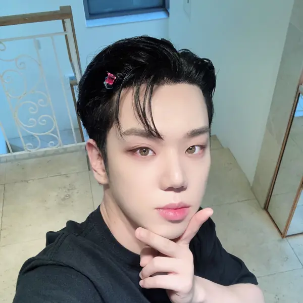Kim Byeongkwan galerijafbeelding