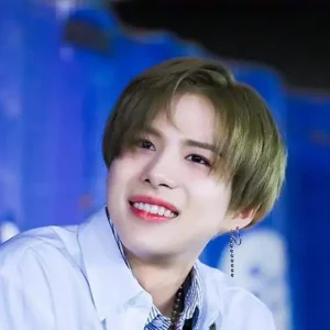 Seyoon gallery image