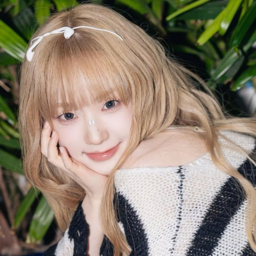 Yoon SeoYeon gallery image