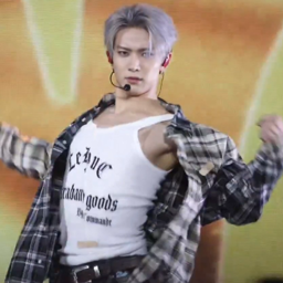 Heeseung gallery image