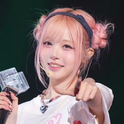 Kim ChaeWon gallery image