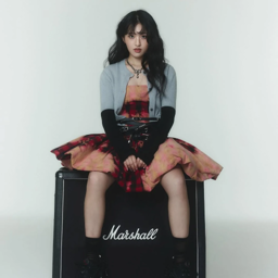 Heeyeon gallery image