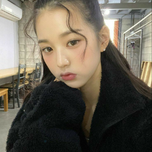 Wonyoung gallery image