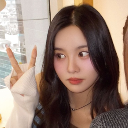 Nam Yuju gallery image