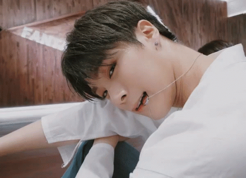 Moon Bin gif
