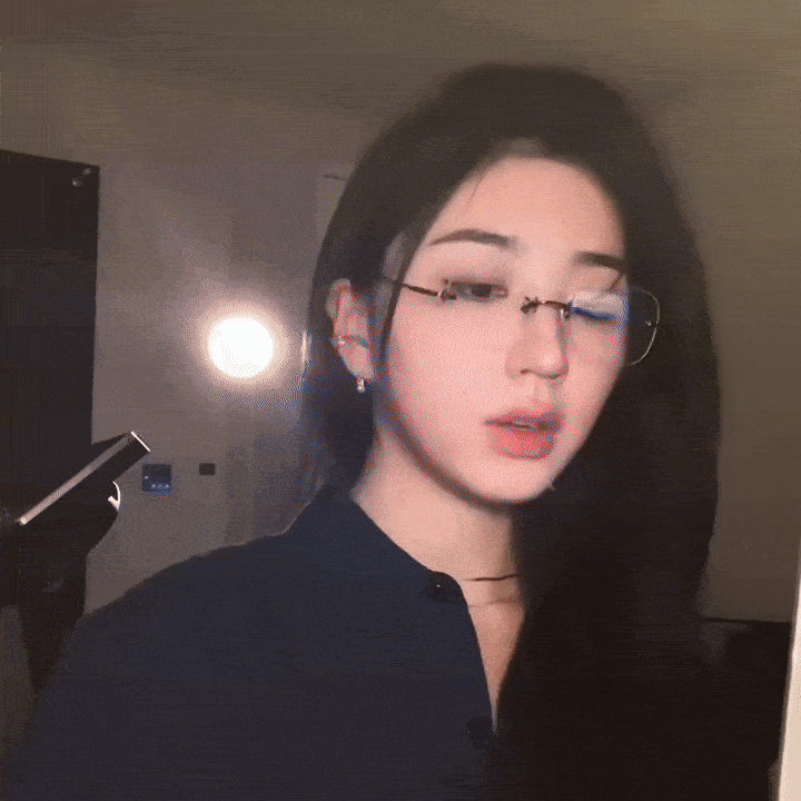 Park SoHyun gif