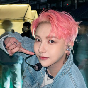 Renjun gallery image