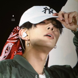 Heeseung gallery image