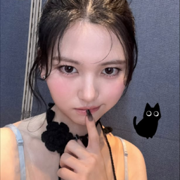 LEE SONGHYUN gallery image