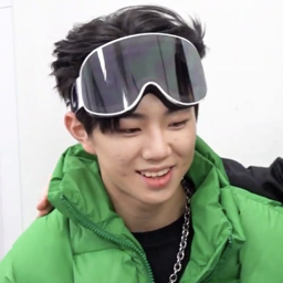 Park Jihoo gallery image