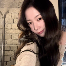 Hong Hyeju gallery image