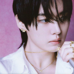 Lee Know gallery image