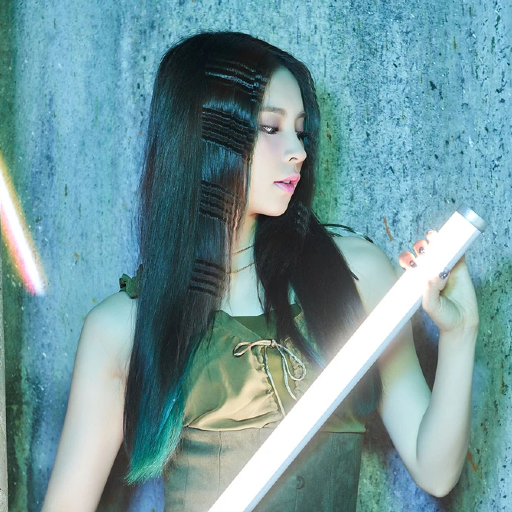 Elkie gallery image