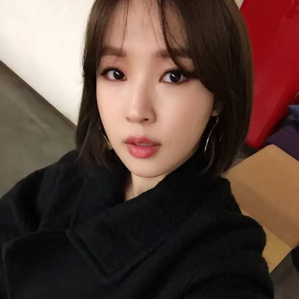 Imagem da galeria de Jiyoon