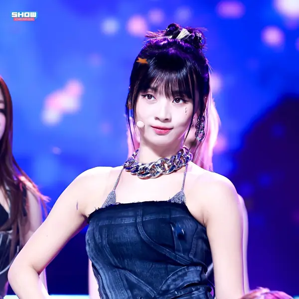 Hyeonju gallery image