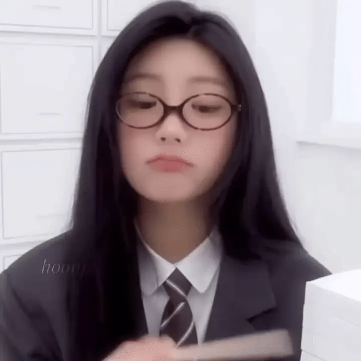 Wonhee gif