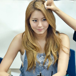 Kim Yujin gallery image