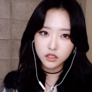 Olivia Hye gallery image