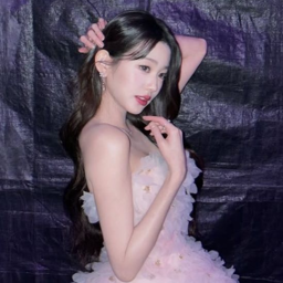 Wonyoung gallery image